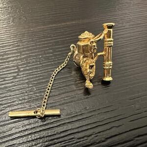 Vintage Gold Tone Fishing Reel Tie Tack EUC